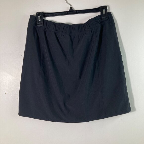 Womens Patagonia Fleetwith Skort Black M Polyester Spandex Faux wrap front - Picture 2 of 11